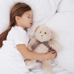 Почему детям важно сохранять дневной сон, как можно дольше